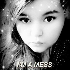 Meet your Posher, Kira